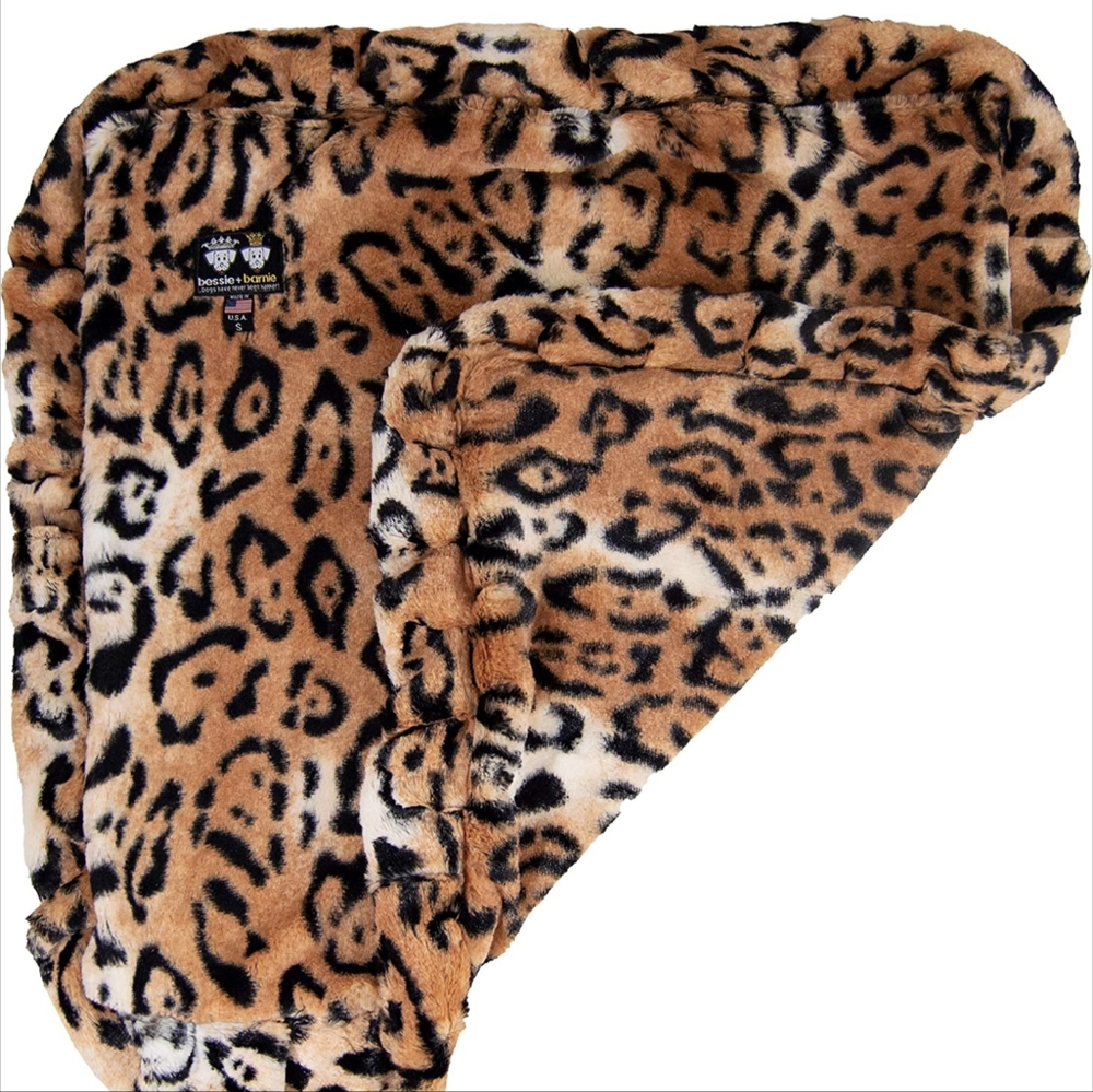 Bessie and barnie luxury pet blanket